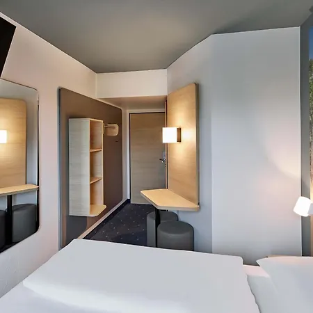 ibis budget Koeln Porz-3